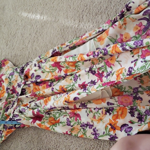 BCBGeneration s artsy dark floral collage floating tripod skirt high low maxi - Picture 10 of 11